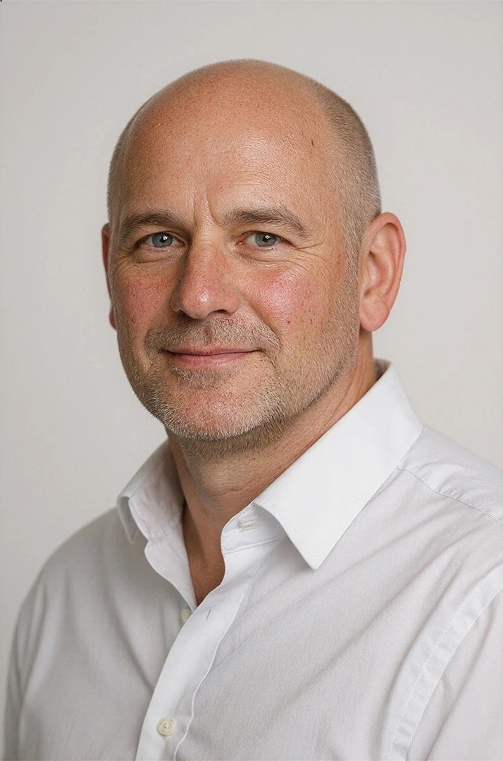 Headshot Photo Retouching Before